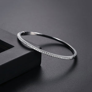 Fashion Simple Geometric Round Bangle with Cubic Zirconia