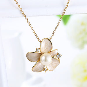 Elegant Noble Romantic Fashion Gold Plated Flower Pearl Necklace and Pendant