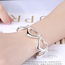 Load image into Gallery viewer, Simple Romantic Hollow Heart Bracelet - Glamorousky