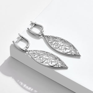 Fashion Elegant Hollow Pattern Leaf Earrings