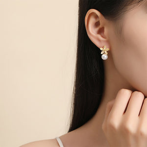 925 Sterling Silver Plated Gold Simple and Elegant Flower Imitation Pearl Stud Earrings